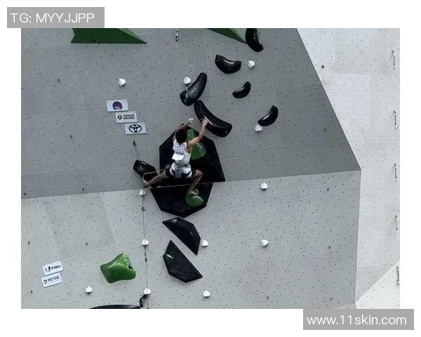 武汉攀岩队在世界攀岩锦标赛中展现卓越耐力与团队精神的精彩表现 武汉攀岩队在世界攀岩锦标赛中展现卓越耐力与团队精神的精彩表现