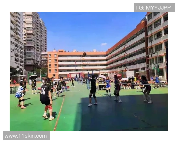 重庆排球队选拔赛点评:团队协作展现出色配合与拼搏精神 重庆排球队选拔赛点评:团队协作展现出色配合与拼搏精神