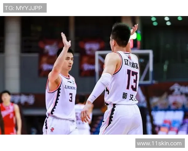 武汉篮球队与广州篮球队赛后战术分析与复盘探讨 武汉篮球队与广州篮球队赛后战术分析与复盘探讨