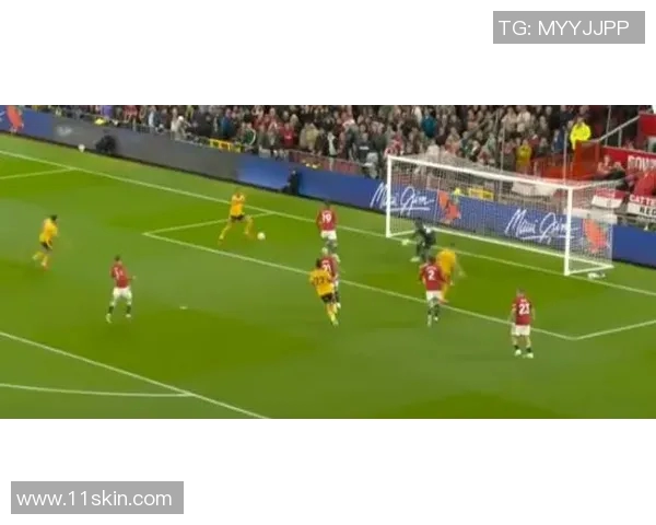 重庆羽毛球队与上海羽毛球队赛后复盘分析灵活性对比及战术调整探讨 重庆羽毛球队与上海羽毛球队赛后复盘分析灵活性对比及战术调整探讨