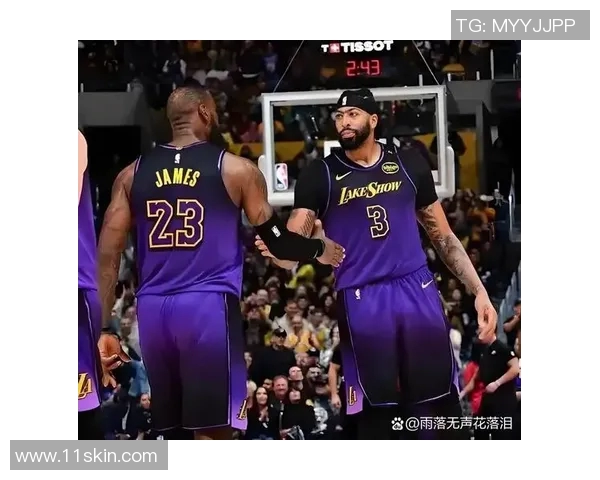 帕斯卡尔对决湖人展现个人风采引发球迷热议与期待