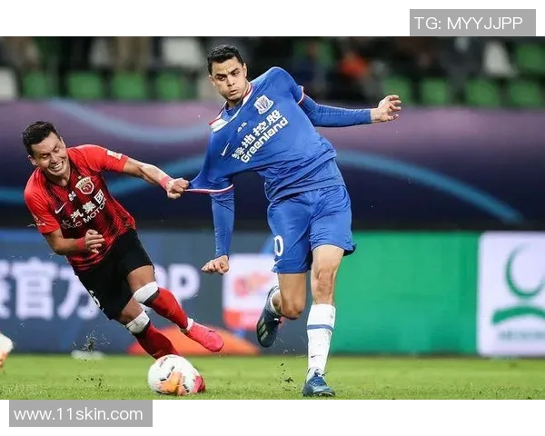 澳大利亚与伊朗激战正酣比分悬念迭起引发球迷热议