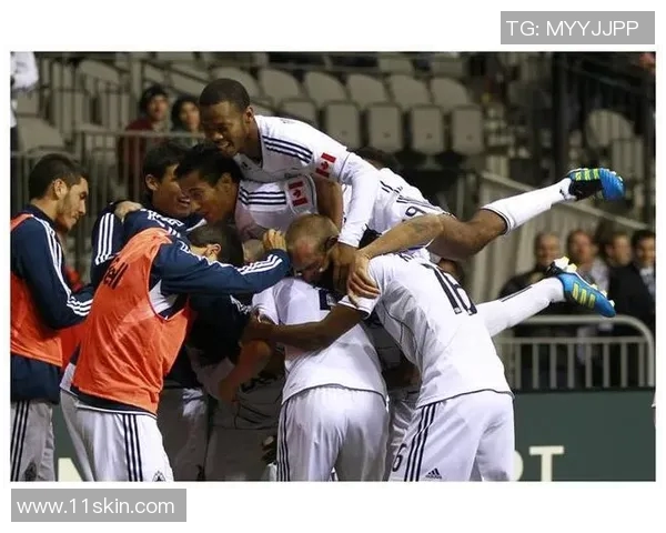 白帽战队与科罗拉多的精彩对决揭示了战术与团队协作的重要性