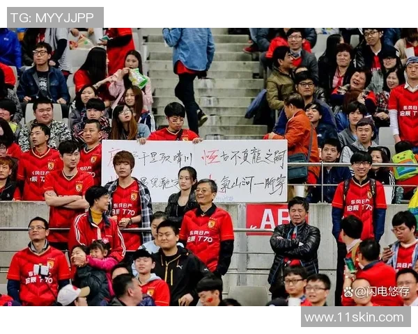 恒大与上港激战正酣9月12日中超焦点战役引发球迷热议