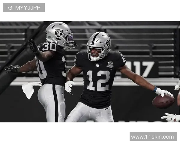 酋长队与乌鸦队激战回顾NFL精彩瞬间与战术解析